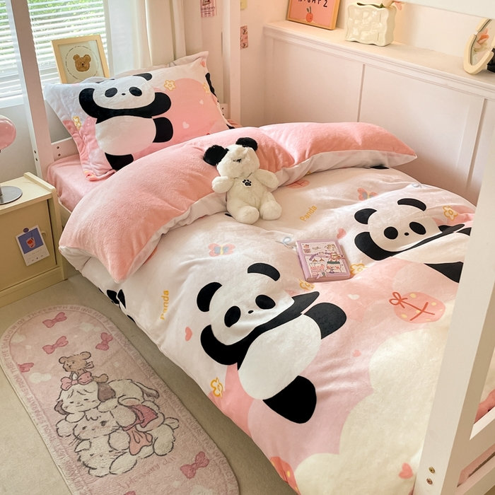 91家纺网 家纺一手货源 找家纺 寻米 2025新款高克重加厚保暖牛奶绒学生宿舍单床笠单件床笠系列二 熊猫桃桃
