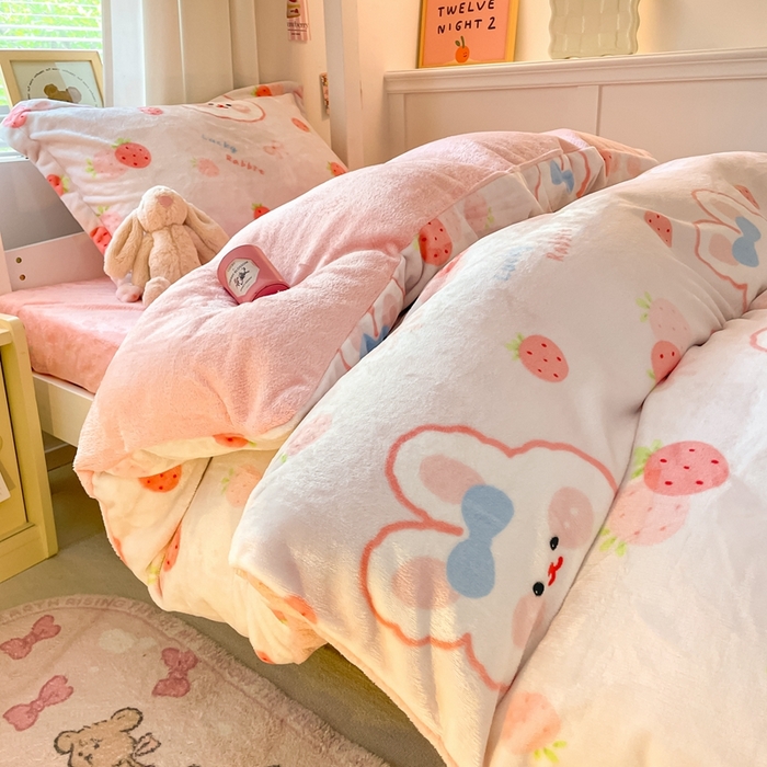 91家纺网 家纺一手货源 找家纺 寻米 2025新款高克重加厚保暖牛奶绒学生宿舍单床笠单件床笠系列二 蜜可小兔