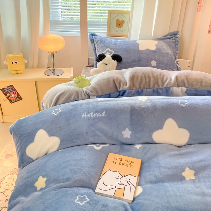 91家纺网 家纺一手货源 找家纺 寻米 2025新款高克重加厚保暖牛奶绒学生宿舍单床笠单件床笠系列二 星空萌物