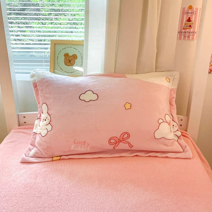 91家纺网 家纺一手货源 找家纺 寻米 2025新款高克重加厚保暖牛奶绒学生宿舍单床笠单件床笠系列二 云朵小兔