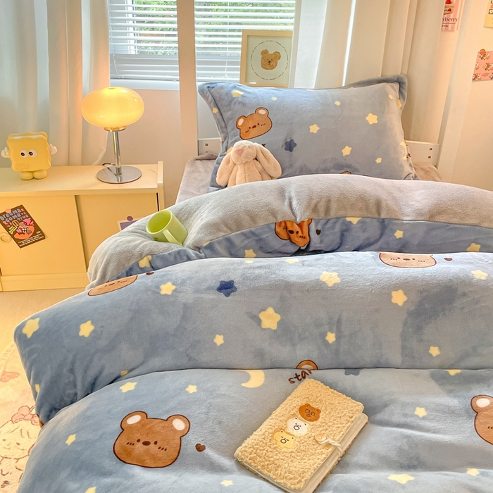 91家纺网 家纺一手货源 找家纺 寻米 2025新款高克重加厚保暖牛奶绒学生宿舍单床笠单件床笠系列二 晚安小熊-灰