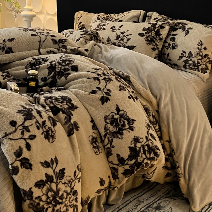 91家纺网 家纺一手货源 找家纺 大麦家纺 25年新款高克重兔毛牛奶绒床盖四件套 浮生若梦