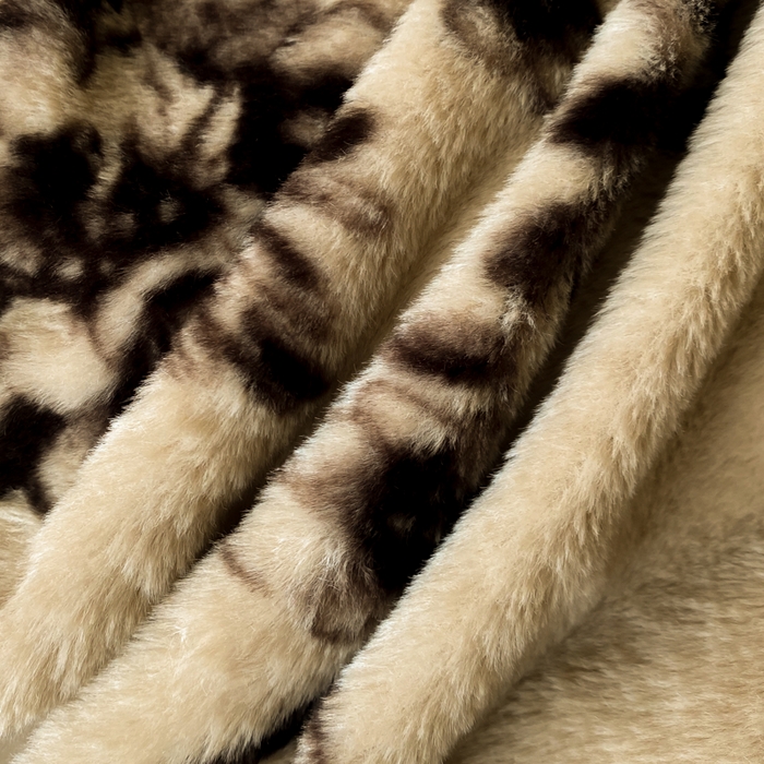 91家纺网 家纺一手货源 找家纺 大麦家纺 25年新款高克重兔毛牛奶绒床盖四件套 浮生若梦