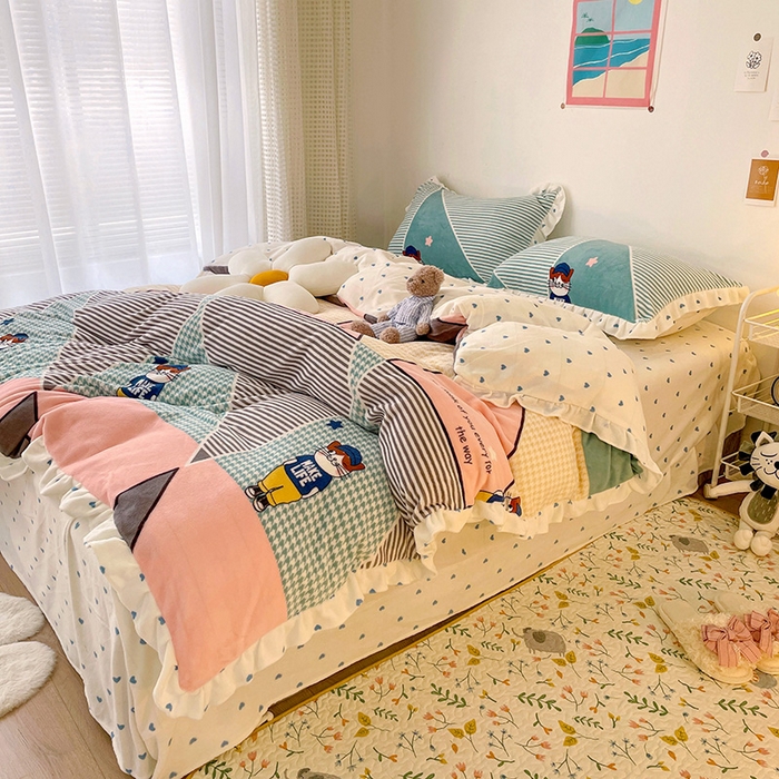 91家纺网 家纺一手货源 找家纺 梵克保罗 2025秋冬新品韩版印花牛奶绒花边款四件套 布兰妮