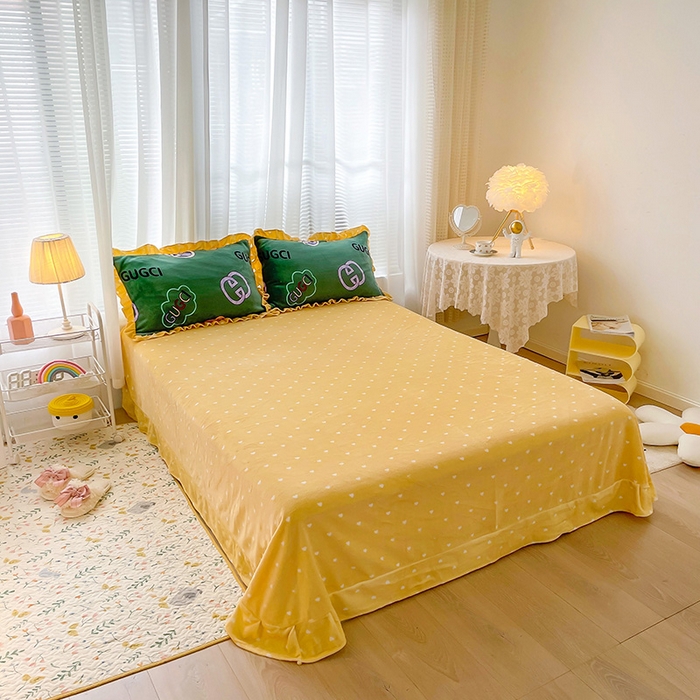 91家纺网 家纺一手货源 找家纺 （总）梵克保罗 2025秋冬新品韩版印花牛奶绒花边款四件套