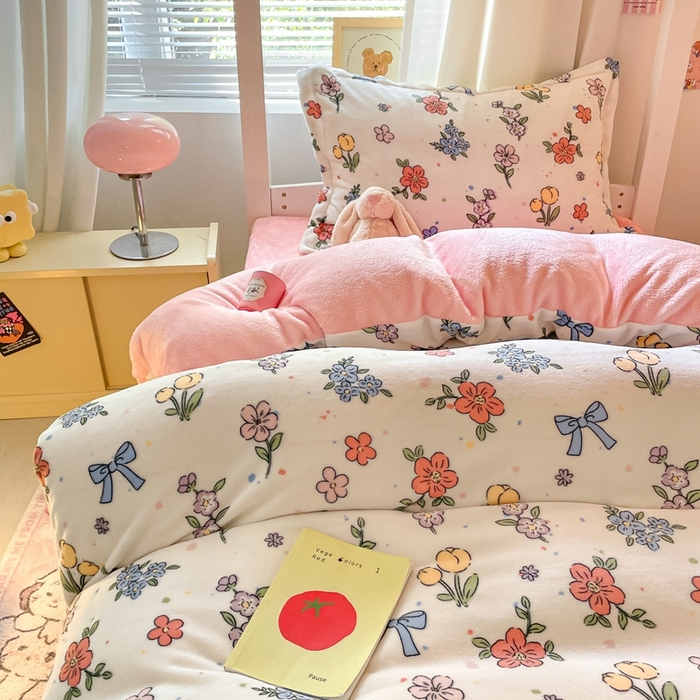 91家纺网 家纺一手货源 找家纺 寻米 2025新款高克重加厚保暖牛奶绒学生宿舍单床笠单件床笠系列二 花田结语-粉