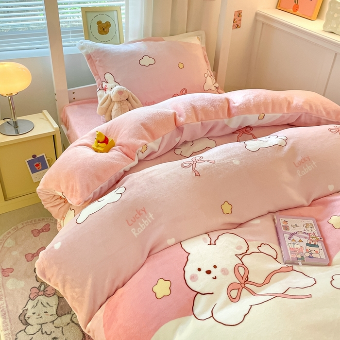 91家纺网 家纺一手货源 找家纺 寻米 2025新款高克重加厚保暖牛奶绒学生宿舍单床笠单件床笠系列二 云朵小兔