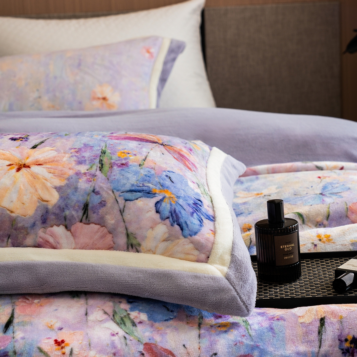 91家纺网 家纺一手货源 找家纺 蓝梦 2025新款全消光数码印花牛奶绒系列四件套 蝶语紫