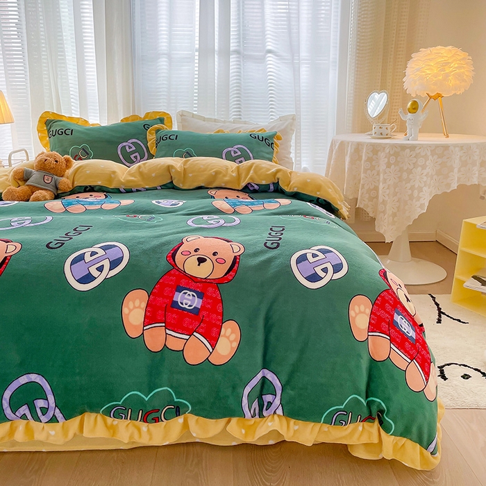 91家纺网 家纺一手货源 找家纺 （总）梵克保罗 2025秋冬新品韩版印花牛奶绒花边款四件套