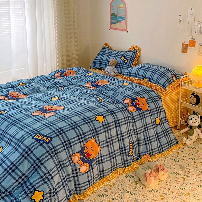 91家纺网 家纺一手货源 找家纺 梵克保罗 2025秋冬新品韩版印花牛奶绒花边款四件套 绅士熊