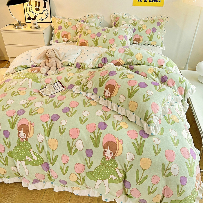 91家纺网 家纺一手货源 找家纺 梵克保罗 2025秋冬新品韩版印花牛奶绒花边款四件套 绿野仙踪