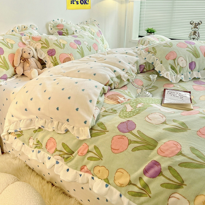 91家纺网 家纺一手货源 找家纺 梵克保罗 2025秋冬新品韩版印花牛奶绒花边款四件套 绿野仙踪