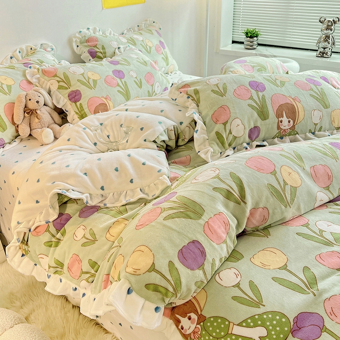 91家纺网 家纺一手货源 找家纺 梵克保罗 2025秋冬新品韩版印花牛奶绒花边款四件套 绿野仙踪