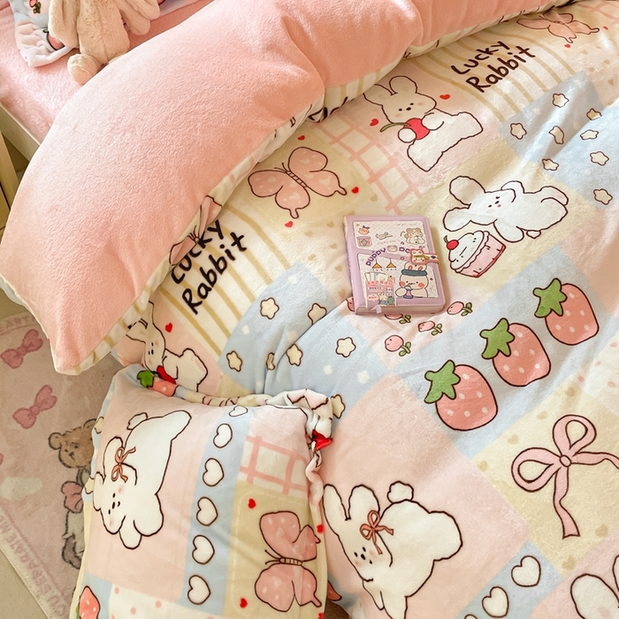 91家纺网 家纺一手货源 找家纺 寻米 2025新款高克重加厚保暖牛奶绒学生宿舍单床笠单件床笠系列二 幸运兔