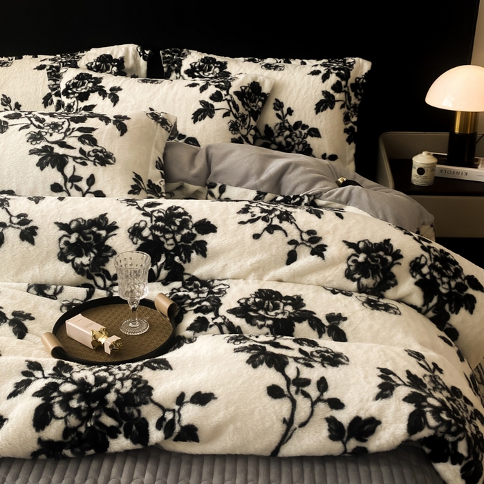 91家纺网 家纺一手货源 找家纺 大麦家纺 25年新款高克重兔毛牛奶绒床盖四件套 十里格桑