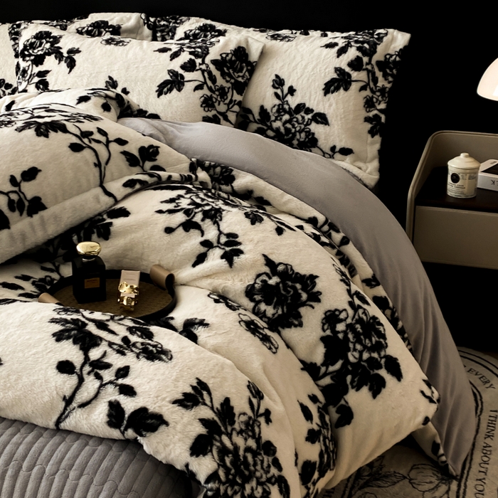 91家纺网 家纺一手货源 找家纺 大麦家纺 25年新款高克重兔毛牛奶绒床盖四件套 十里格桑