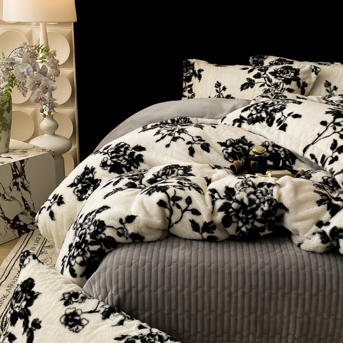 91家纺网 家纺一手货源 找家纺 大麦家纺 25年新款高克重兔毛牛奶绒床盖四件套 十里格桑