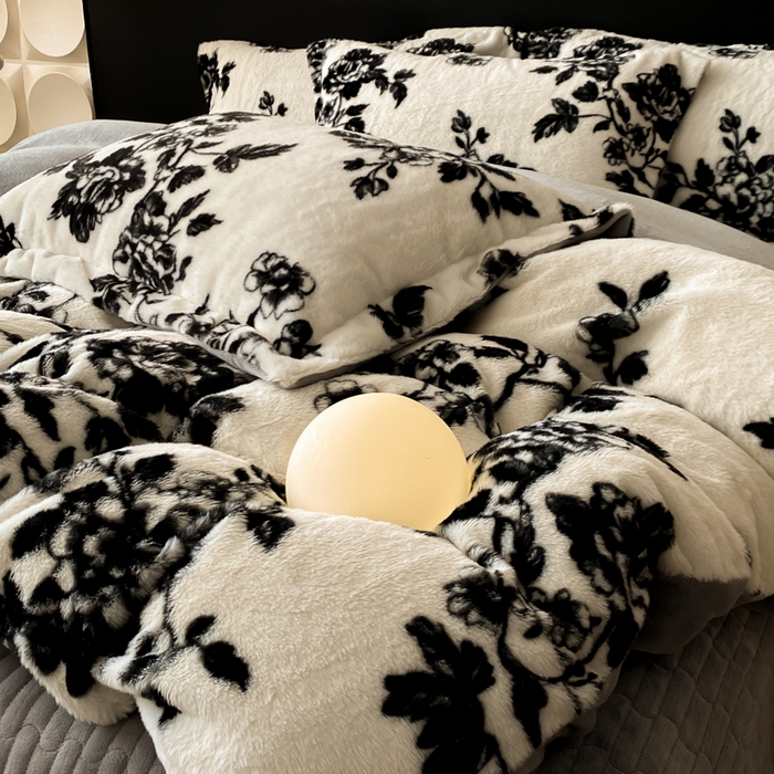 91家纺网 家纺一手货源 找家纺 大麦家纺 25年新款高克重兔毛牛奶绒床盖四件套 十里格桑