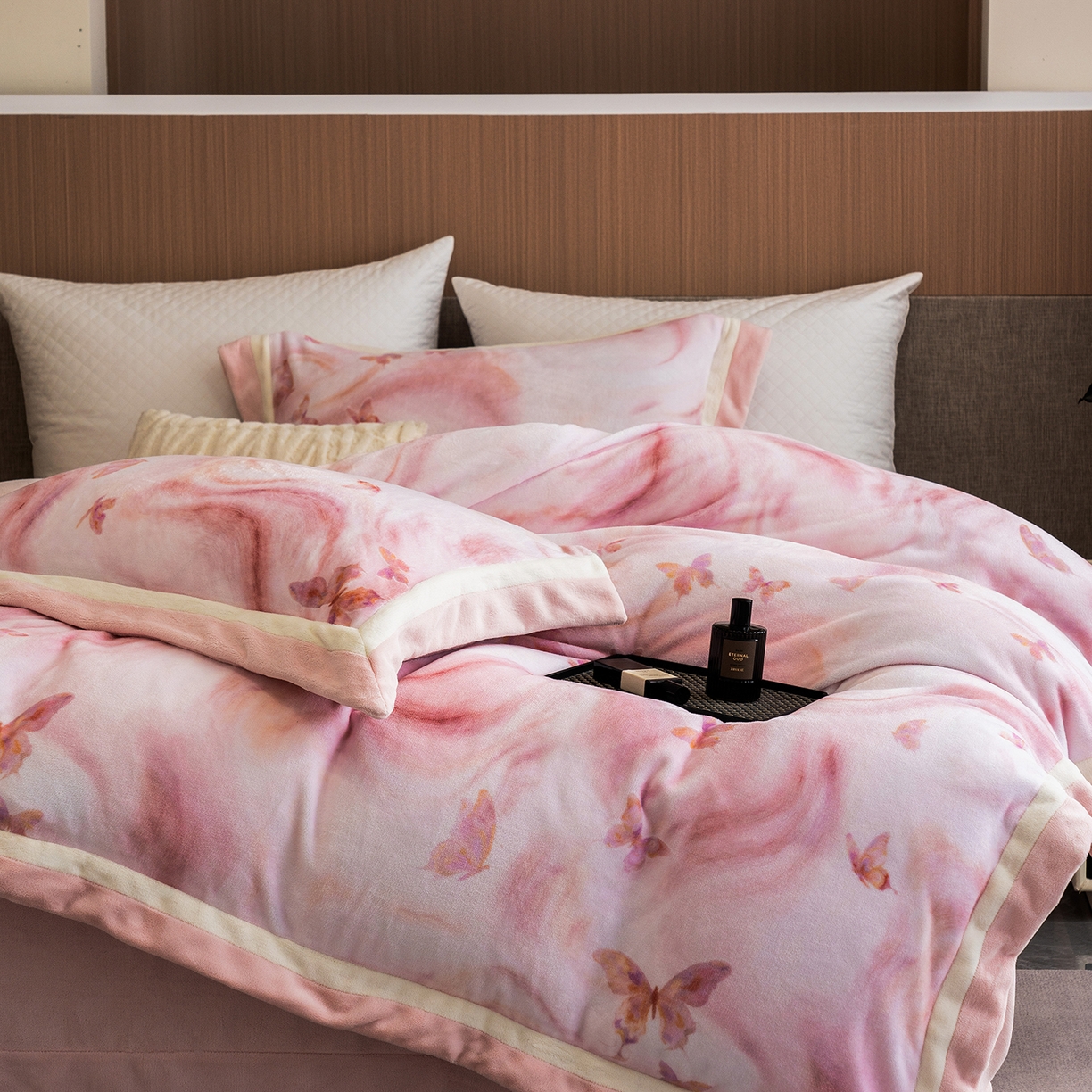 91家纺网 家纺一手货源 找家纺 （总）蓝梦 2025新款全消光数码印花牛奶绒系列四件套