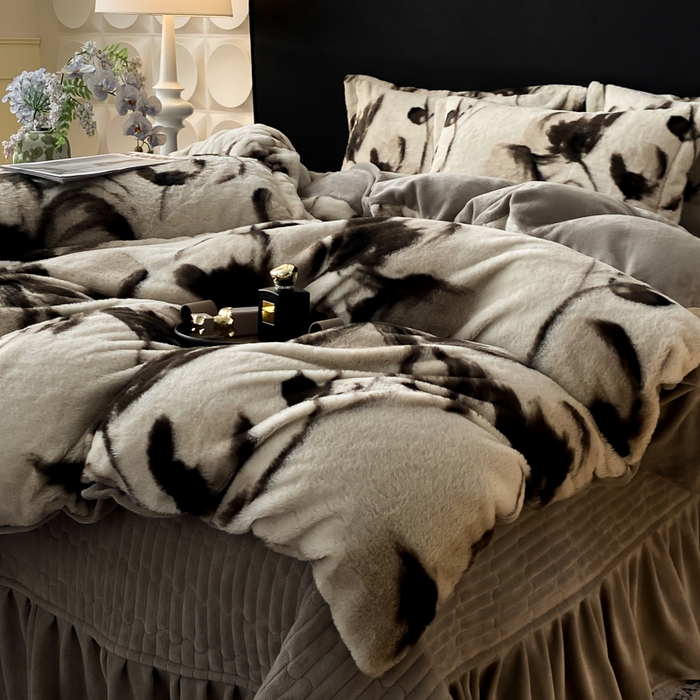 91家纺网 家纺一手货源 找家纺 大麦家纺 25年新款高克重兔毛牛奶绒床盖四件套 幽若花园