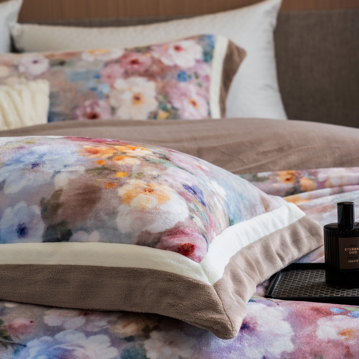 91家纺网 家纺一手货源 找家纺 蓝梦 2025新款全消光数码印花牛奶绒系列四件套 花语黄