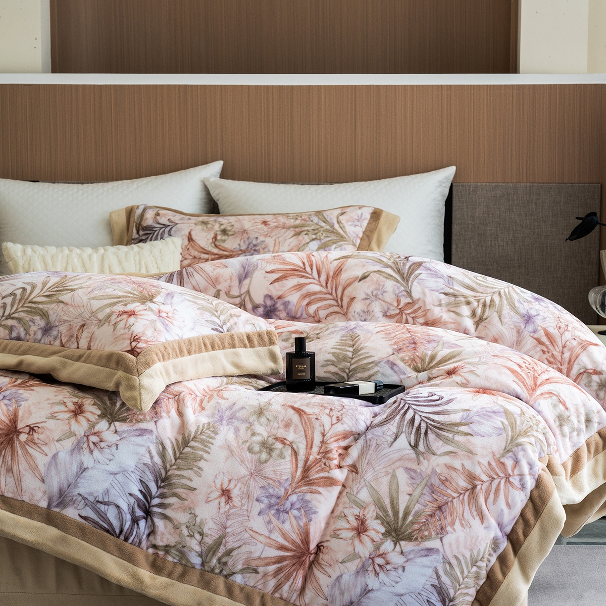 91家纺网 家纺一手货源 找家纺 蓝梦 2025新款全消光数码印花牛奶绒系列四件套 叶语黄