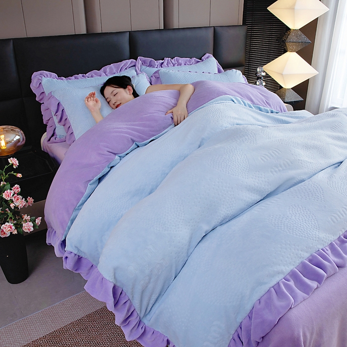 91家纺网 家纺一手货源 找家纺 （总）找底底家纺 2025新款加厚韩版全消光烂花牛奶绒四件套（加厚8斤重   日销20单客户优惠8元）