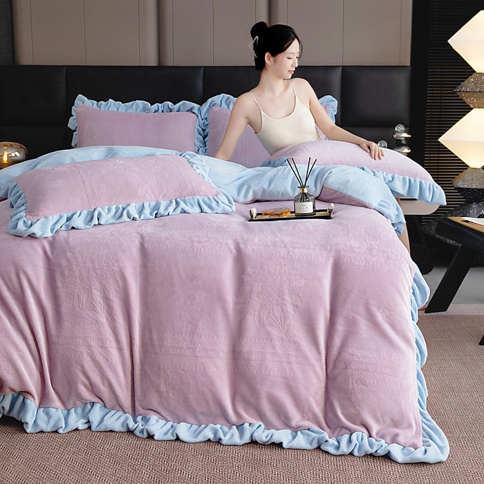 91家纺网 家纺一手货源 找家纺 找底底家纺 2025新款加厚韩版全消光烂花牛奶绒四件套（加厚8斤重   日销20单客户优惠8元） 黛蔻-豆兰