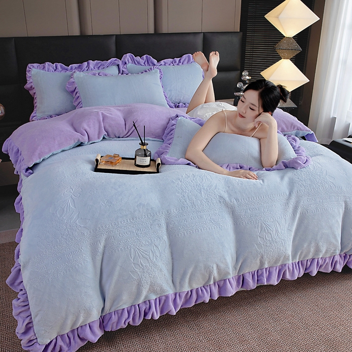 91家纺网 家纺一手货源 找家纺 找底底家纺 2025新款加厚韩版全消光烂花牛奶绒四件套（加厚8斤重   日销20单客户优惠8元） 黛蔻-兰紫