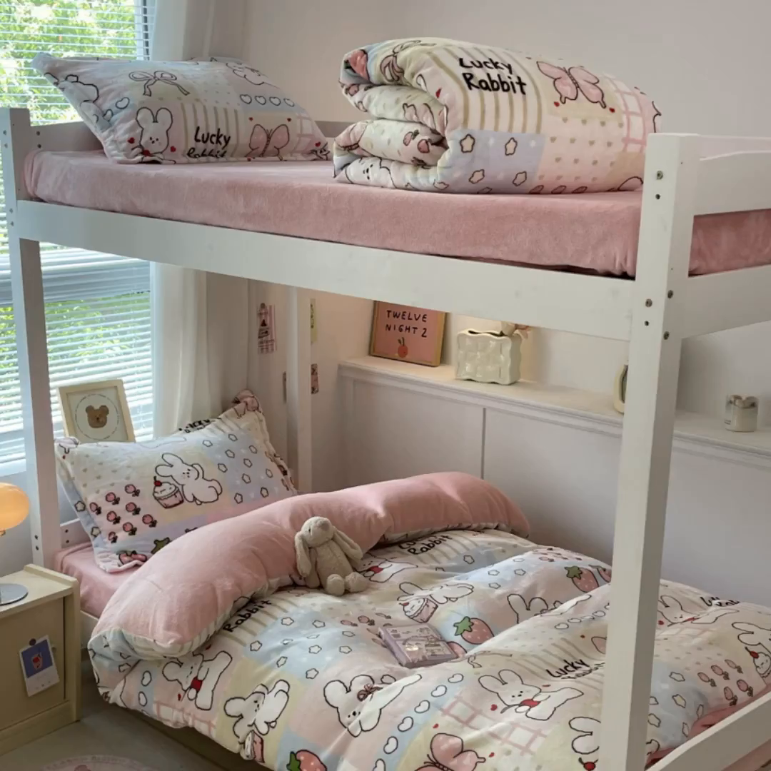 91家纺网 家纺一手货源 找家纺 寻米 2025新款高克重加厚保暖牛奶绒学生宿舍单床笠单件床笠系列二 幸运兔