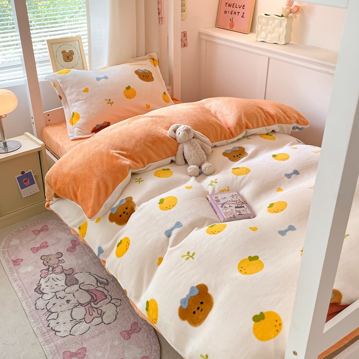 91家纺网 家纺一手货源 找家纺 寻米 2025新款高克重加厚保暖牛奶绒学生宿舍单床笠单件床笠系列二 甜橘小熊