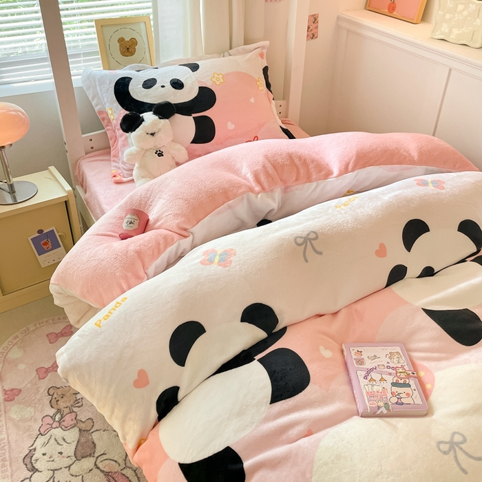 91家纺网 家纺一手货源 找家纺 寻米 2025新款高克重加厚保暖牛奶绒学生宿舍单床笠单件床笠系列二 熊猫桃桃