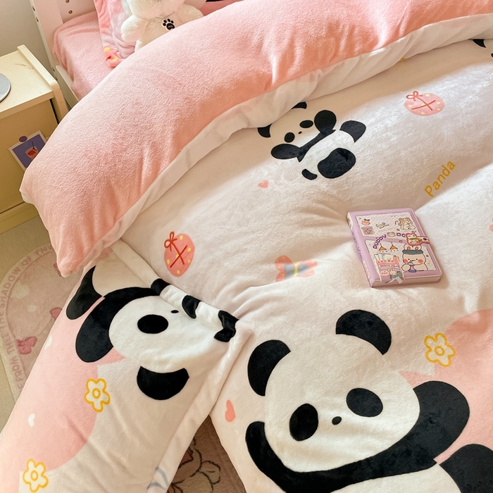 91家纺网 家纺一手货源 找家纺 寻米 2025新款高克重加厚保暖牛奶绒学生宿舍单床笠单件床笠系列二 熊猫桃桃