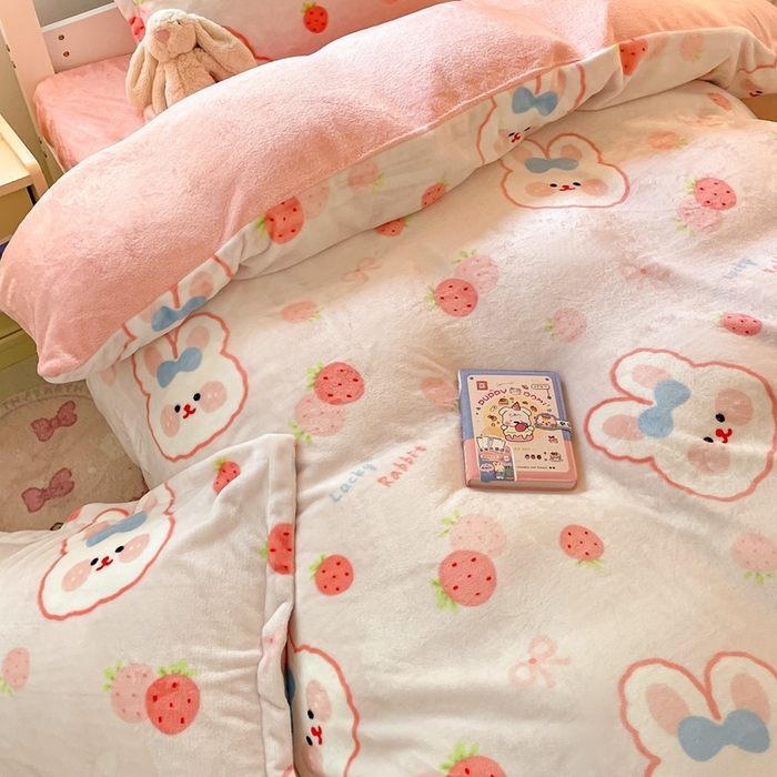 91家纺网 家纺一手货源 找家纺 寻米 2025新款高克重加厚保暖牛奶绒学生宿舍单床笠单件床笠系列二 蜜可小兔