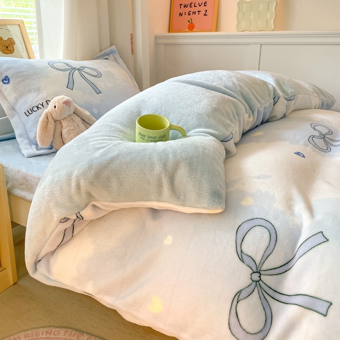 91家纺网 家纺一手货源 找家纺 寻米 2025新款高克重加厚保暖牛奶绒学生宿舍单床笠单件床笠系列二 梦幻蝴蝶结