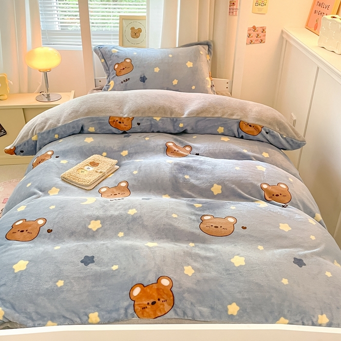 91家纺网 家纺一手货源 找家纺 寻米 2025新款高克重加厚保暖牛奶绒学生宿舍单床笠单件床笠系列二 晚安小熊-灰