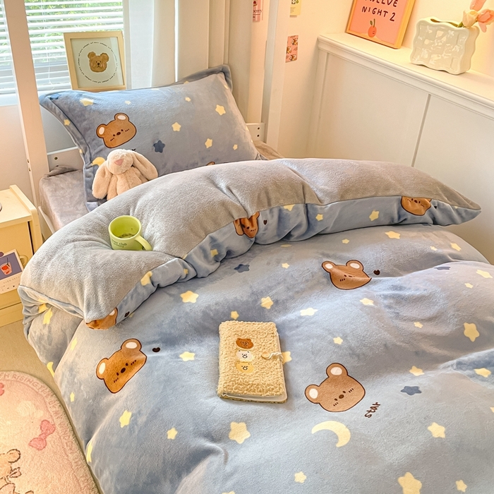 91家纺网 家纺一手货源 找家纺 寻米 2025新款高克重加厚保暖牛奶绒学生宿舍单床笠单件床笠系列二 晚安小熊-灰