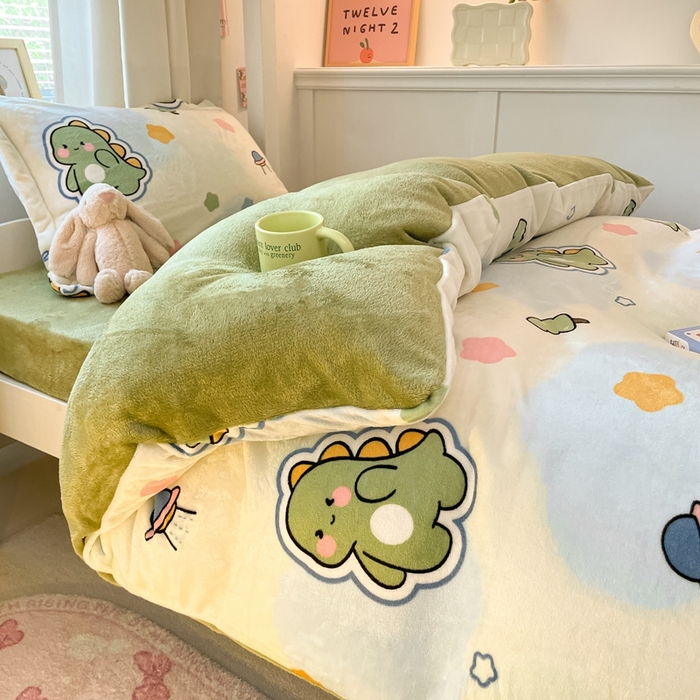 91家纺网 家纺一手货源 找家纺 寻米 2025新款高克重加厚保暖牛奶绒学生宿舍单床笠单件床笠系列二 恐龙星球