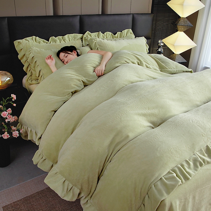 找底底家纺 2025新款加厚韩版全消光烂花牛奶绒四件套（加厚8斤重   日销20单客户优惠8元） 黛蔻-暖绿