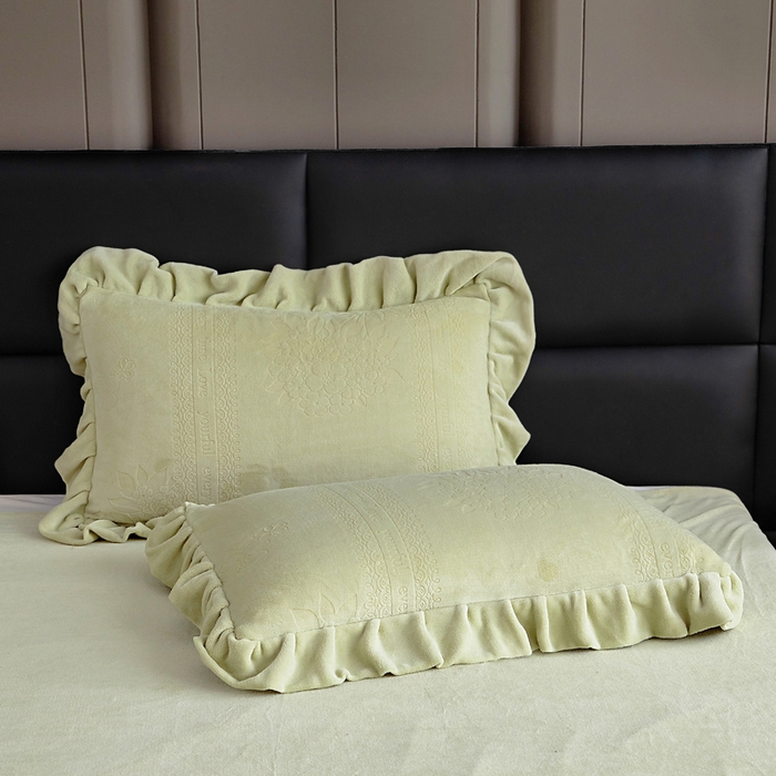 91家纺网 家纺一手货源 找家纺 找底底家纺 2025新款加厚韩版全消光烂花牛奶绒四件套（加厚8斤重   日销20单客户优惠8元） 黛蔻-暖绿