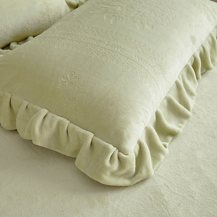 91家纺网 家纺一手货源 找家纺 找底底家纺 2025新款加厚韩版全消光烂花牛奶绒四件套（加厚8斤重   日销20单客户优惠8元） 黛蔻-暖绿