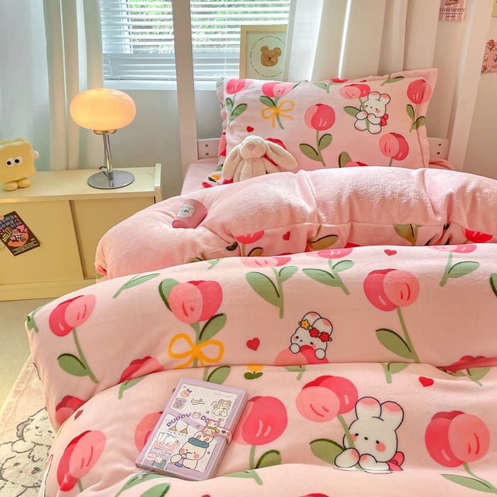 91家纺网 家纺一手货源 找家纺 寻米 2025新款高克重加厚保暖牛奶绒学生宿舍单床笠单件床笠系列二 野见花兔