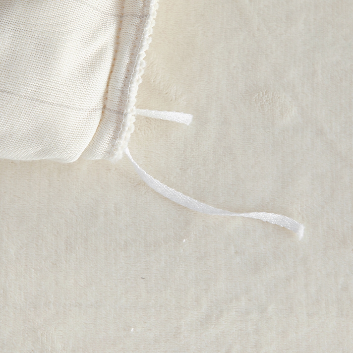 91家纺网 家纺一手货源 找家纺 找底底家纺 2025新款加厚韩版全消光烂花牛奶绒四件套（加厚8斤重   日销20单客户优惠8元） 蝴蝶结-米白