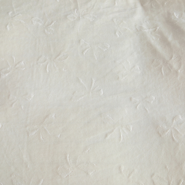 91家纺网 家纺一手货源 找家纺 找底底家纺 2025新款加厚韩版全消光烂花牛奶绒四件套（加厚8斤重   日销20单客户优惠8元） 蝴蝶结-米白