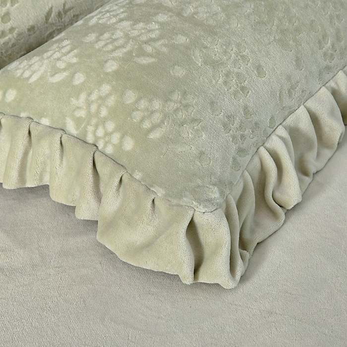 91家纺网 家纺一手货源 找家纺 找底底家纺 2025新款加厚韩版全消光烂花牛奶绒四件套（加厚8斤重   日销20单客户优惠8元） 澜花-暖绿