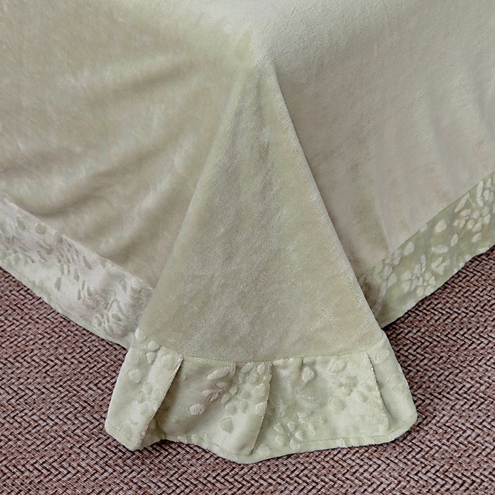 91家纺网 家纺一手货源 找家纺 找底底家纺 2025新款加厚韩版全消光烂花牛奶绒四件套（加厚8斤重   日销20单客户优惠8元） 澜花-暖绿