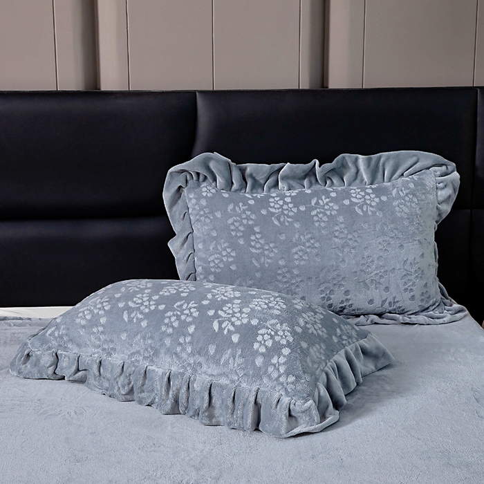 91家纺网 家纺一手货源 找家纺 找底底家纺 2025新款加厚韩版全消光烂花牛奶绒四件套（加厚8斤重   日销20单客户优惠8元） 澜花-青灰