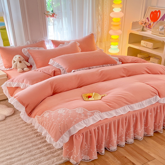 91家纺网 家纺一手货源 找家纺 （总）后庭寝室 2025新款牛奶绒床裙四件套倾城