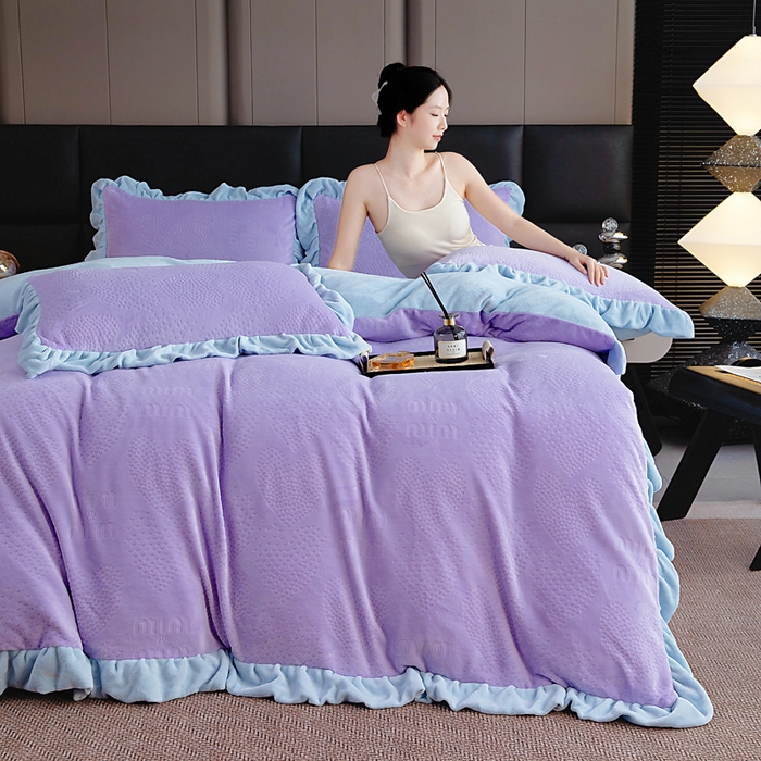 91家纺网 家纺一手货源 找家纺 找底底家纺 2025新款加厚韩版全消光烂花牛奶绒四件套（加厚8斤重   日销20单客户优惠8元） 梦屿-兰紫