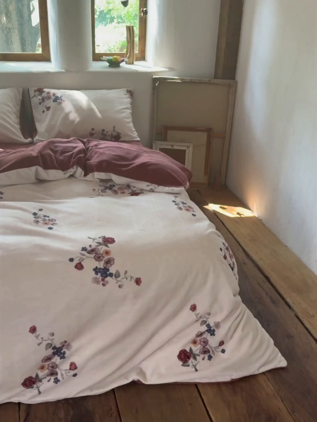 91家纺网 家纺一手货源 找家纺 花漾家居 2025秋冬新品法式复古简约诧寂风牛奶绒四件套 锦绣小花